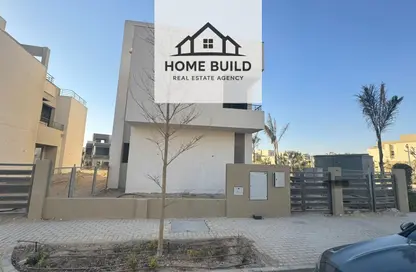 Villa - 4 Bedrooms - 4 Bathrooms for sale in The Crown - Cairo Alexandria Desert Road - 6 October City - Giza