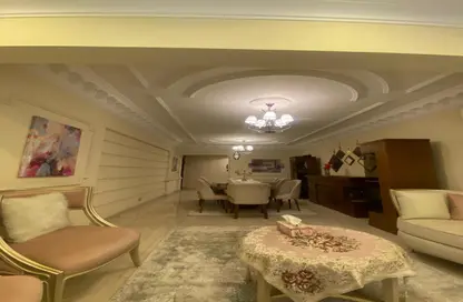 Apartment - 3 Bedrooms - 2 Bathrooms for sale in Mostafa Al Nahas St. - 6th Zone - Nasr City - Cairo