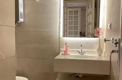 Apartment - 4 Bedrooms - 3 Bathrooms for rent in West Somid - 6 October City - Giza