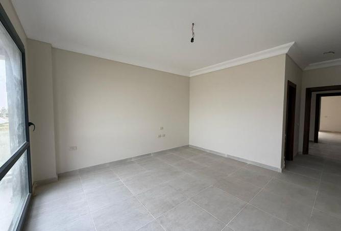 8374581 - Property Image 3