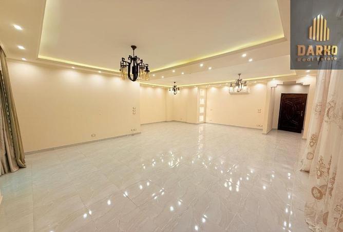 8033523 - Property Image 2