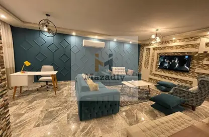 Apartment - 3 Bedrooms - 3 Bathrooms for sale in Stone Residence - 5th Settlement Compounds - The 5th Settlement - New Cairo City - Cairo