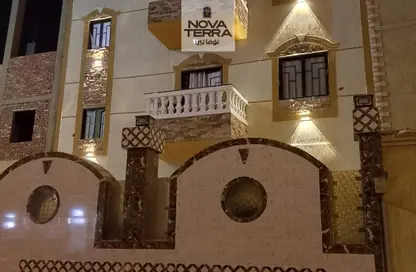 Whole Building - 6 Bedrooms - 3 Bathrooms for sale in Abeer Gardens - Hadayek October - 6 October City - Giza