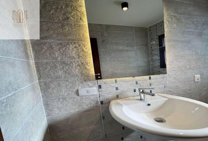 8305510 - Property Image 3