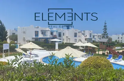 Chalet - 3 Bedrooms - 2 Bathrooms for rent in Mountain View - Ras Al Hekma - North Coast