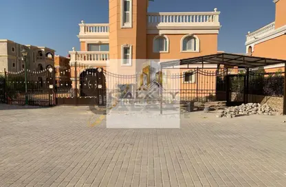 فيلا - 4 غرف نوم - 2 حمامات للبيع في ستيلا هليوبوليس - طريق مصر إسماعيلية الصحراوي - القاهرة