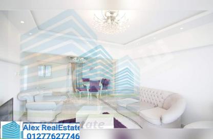 Apartment - 2 Bedrooms - 2 Bathrooms for rent in Al Geish Road - Glim - Hay Sharq - Alexandria