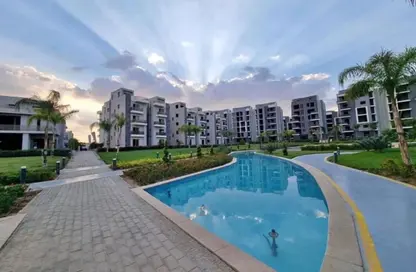 Apartment - 3 Bedrooms - 3 Bathrooms for sale in Sun Capital - Fayoum Desert road - 6 October City - Giza