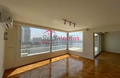 Apartment - 2 Bedrooms - 3 Bathrooms for rent in El Gezirah St. - Zamalek - Cairo