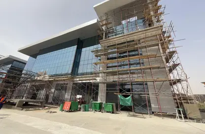 Office Space - Studio - 6 Bathrooms for sale in Golden Gate - South Teseen St. - The 5th Settlement - New Cairo City - Cairo