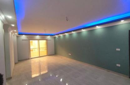 Apartment - 3 Bedrooms - 2 Bathrooms for sale in Zahraa El Maadi - Hay El Maadi - Cairo
