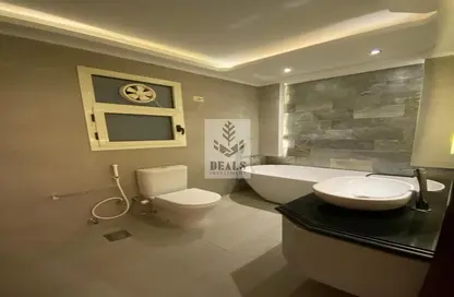(بنتهاوس  (روف - 4 غرف نوم - 3 حمامات للبيع في بارك فيو - المستثمرين الشمالية - مدينة القاهرة الجديدة - القاهرة