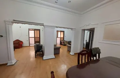 Apartment - 3 Bedrooms - 2 Bathrooms for rent in El Shatby - Hay Wasat - Alexandria