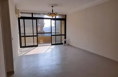 شقة - 3 غرف نوم - 2 حمامات للبيع في شارع زهراء المعادى - دجلة - حي المعادي - القاهرة