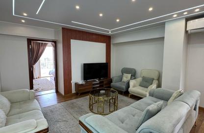 شقة - 3 غرف نوم - 2 حمامات للبيع في المهندسين - الجيزة