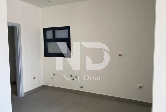 8447987 - Property Image 3