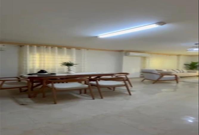 8300452 - Property Image 2