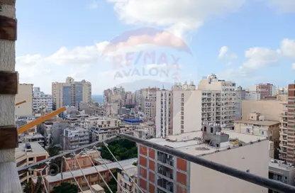 Apartment - 3 Bedrooms - 2 Bathrooms for sale in Ibrahim Helmy St. - Roushdy - Hay Sharq - Alexandria