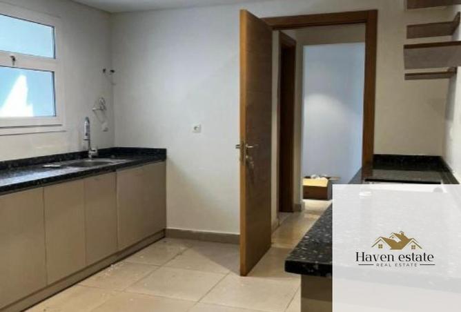 8300355 - Property Image 3