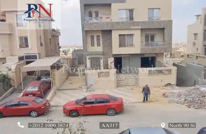 فيلا - 6 غرف نوم - 4 حمامات للبيع في وان بيس - شارع التسعين الشمالي - التجمع الخامس - مدينة القاهرة الجديدة - القاهرة