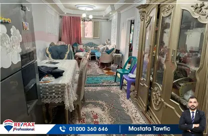شقة - 3 غرف نوم - 1 حمام للبيع في شارع علي الاسكندراني - محرم بك - حي وسط - الاسكندرية
