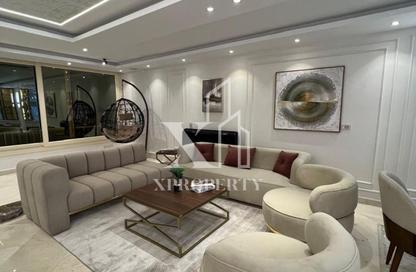 Apartment - 3 Bedrooms - 3 Bathrooms for sale in Cornish El Nile St. - Maadi - Hay El Maadi - Cairo