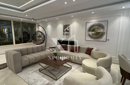 Apartment - 3 Bedrooms - 3 Bathrooms for sale in Cornish El Nile St. - Maadi - Hay El Maadi - Cairo