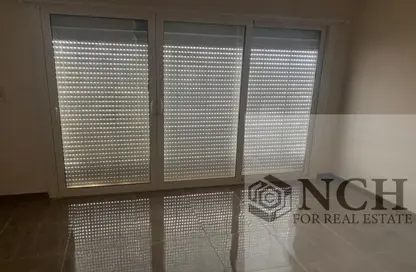 شقة - 3 غرف نوم - 3 حمامات للايجار في مون ريزيدنس - فيفث سكوير - التجمع الخامس - مدينة القاهرة الجديدة - القاهرة