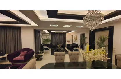 Apartment - 3 Bedrooms - 3 Bathrooms for sale in Nasr City - Cairo
