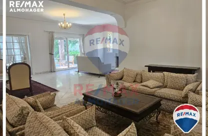 فيلا - 5 غرف نوم - 3 حمامات للايجار في بيراميدز هايتس - طريق مصر اسكندرية الصحراوي - مدينة 6 أكتوبر - الجيزة