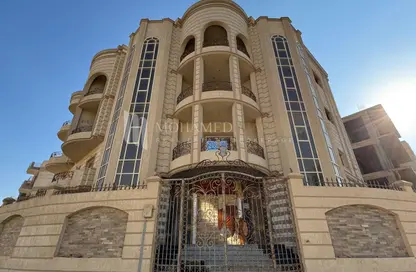 Villa - 7+ Bedrooms - 7+ Bathrooms for sale in District 300 - Northern Expansions - 6 October City - Giza