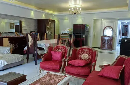 Apartment - 3 Bedrooms - 2 Bathrooms for sale in Gamal Abdel Nasser Road - El Asafra Bahary - Asafra - Hay Than El Montazah - Alexandria