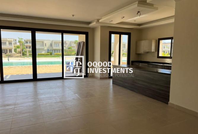 Chalet - 2 Bedrooms - 2 Bathrooms for sale in Azha - Al Ain Al Sokhna - Suez