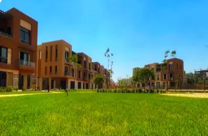 تاون هاوس - 5 غرف نوم - 5 حمامات للبيع في ديستريكت 5 - كمبوندات التجمع الخامس - التجمع الخامس - مدينة القاهرة الجديدة - القاهرة