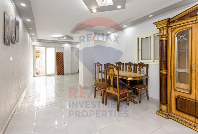 8260230 - Property Main Image