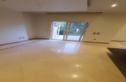 Townhouse - 4 Bedrooms - 4 Bathrooms for rent in Greens - 6th District - Sheikh Zayed City - Giza