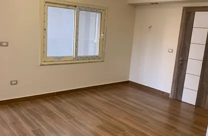 Apartment - 3 Bedrooms - 2 Bathrooms for rent in One Ninety Mall - South Teseen St. - The 5th Settlement - New Cairo City - Cairo