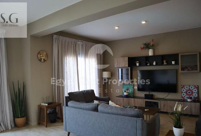 8054231 - Property Image 2