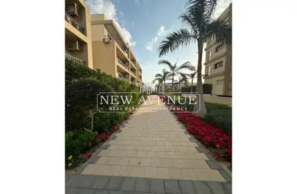Apartment - 3 Bedrooms - 3 Bathrooms for sale in Moon Residences - Fifth Square - The 5th Settlement - New Cairo City - Cairo