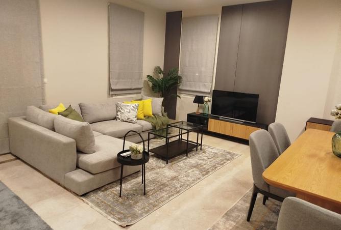 8233941 - Property Image 2