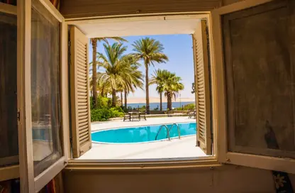 Chalet - 2 Bedrooms - 2 Bathrooms for sale in Naia bay - Ras Al Hekma - North Coast