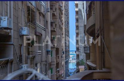 شقة - 3 غرف نوم - 2 حمامات للبيع في شارع إسماعيل الحبروك - جليم - حي شرق - الاسكندرية