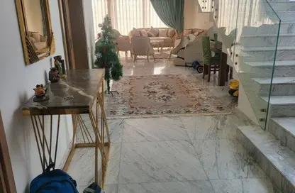 فيلا - 3 غرف نوم - 4 حمامات للبيع في كمبوند البروج - كمبوندات الشروق - مدينة الشروق - القاهرة
