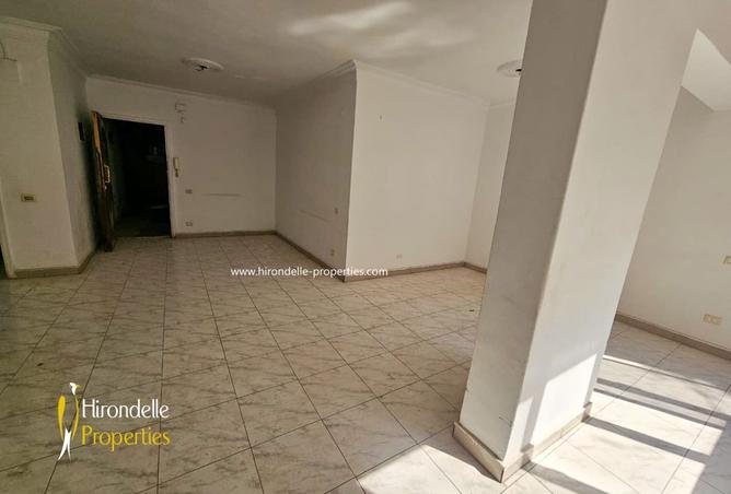 8082331 - Property Image 2