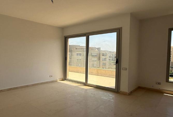 8319001 - Property Image 2