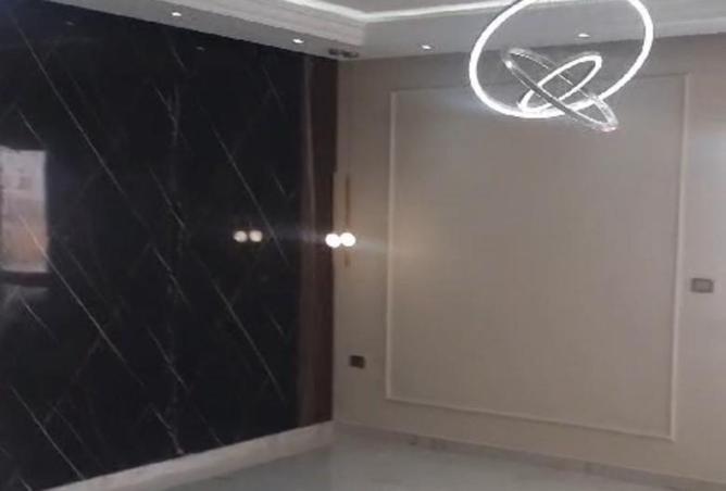 8210535 - Property Image 2