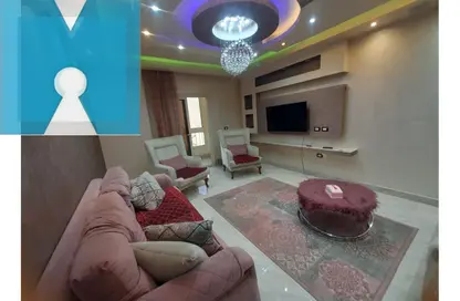 شقة - 2 غرف نوم - 2 حمامات للبيع في حدائق المهندسين - الحي الرابع - الشيخ زايد - الجيزة