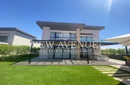 Villa - 7 Bedrooms - 7+ Bathrooms for sale in Swan Lake Residence - 5th Settlement Compounds - The 5th Settlement - New Cairo City - Cairo