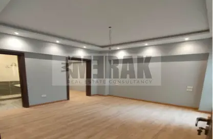 Apartment - 3 Bedrooms - 3 Bathrooms for sale in Mountain View iCity - 5th Settlement Compounds - The 5th Settlement - New Cairo City - Cairo