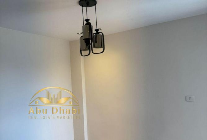 8212911 - Property Image 2